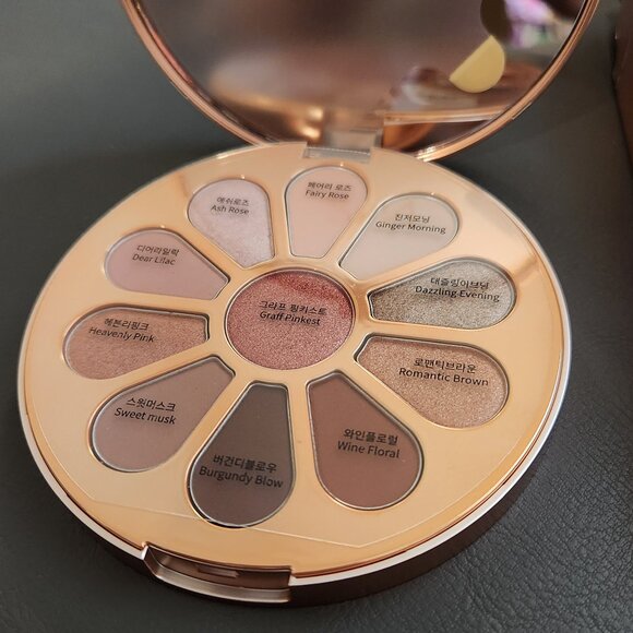 2aN Eyeshadow Palette Rosely Blossom Korean Makeup Brand NEW - Picture 2 of 4